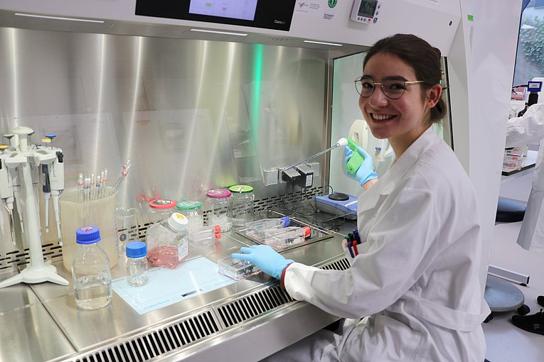 Monika Sipmeier Monika Sipmeier